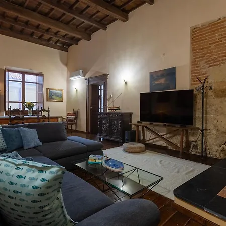 Town Centre Apartman *